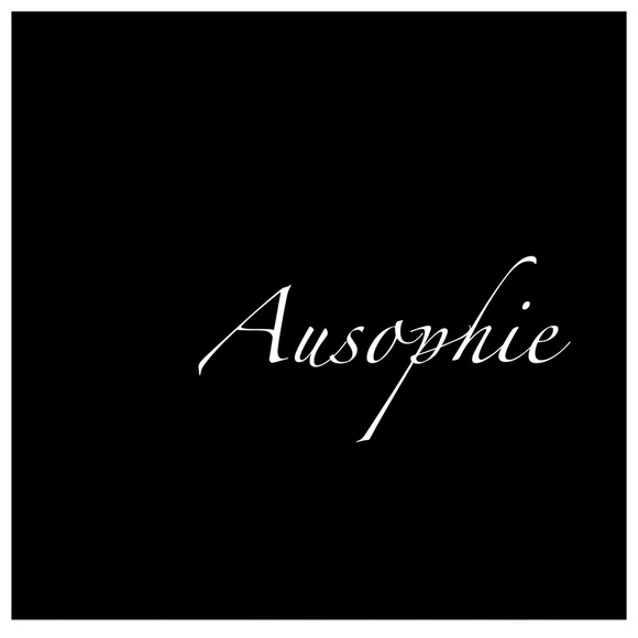 Meet your Posher, Sophie - Picture 3 of 4